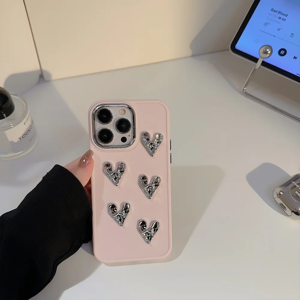 Kovové pouzdro na iPhone odolné proti opotřebení - Pink pleated heart, 13promax