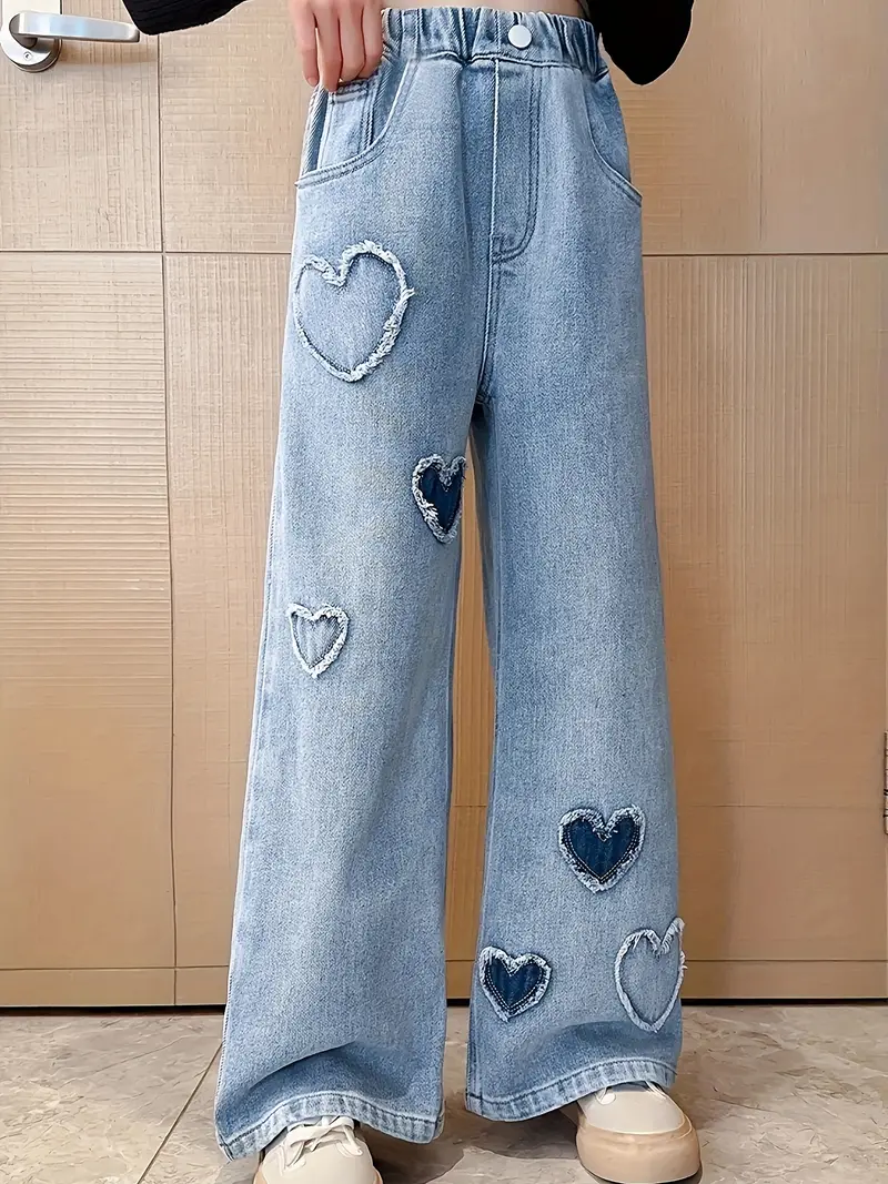 Trendy holčičí džíny Baggy s nášivkou ve tvaru srdce - volný střih, pohodlné a univerzální pro streetstyle i na párty - velikost 15 16Y