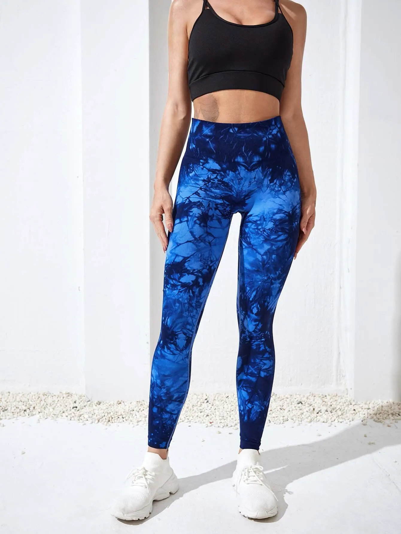 Dámské legíny s efektem tie-dye a push-up pro cvičení a jógu - kralovska modrá velikost L
